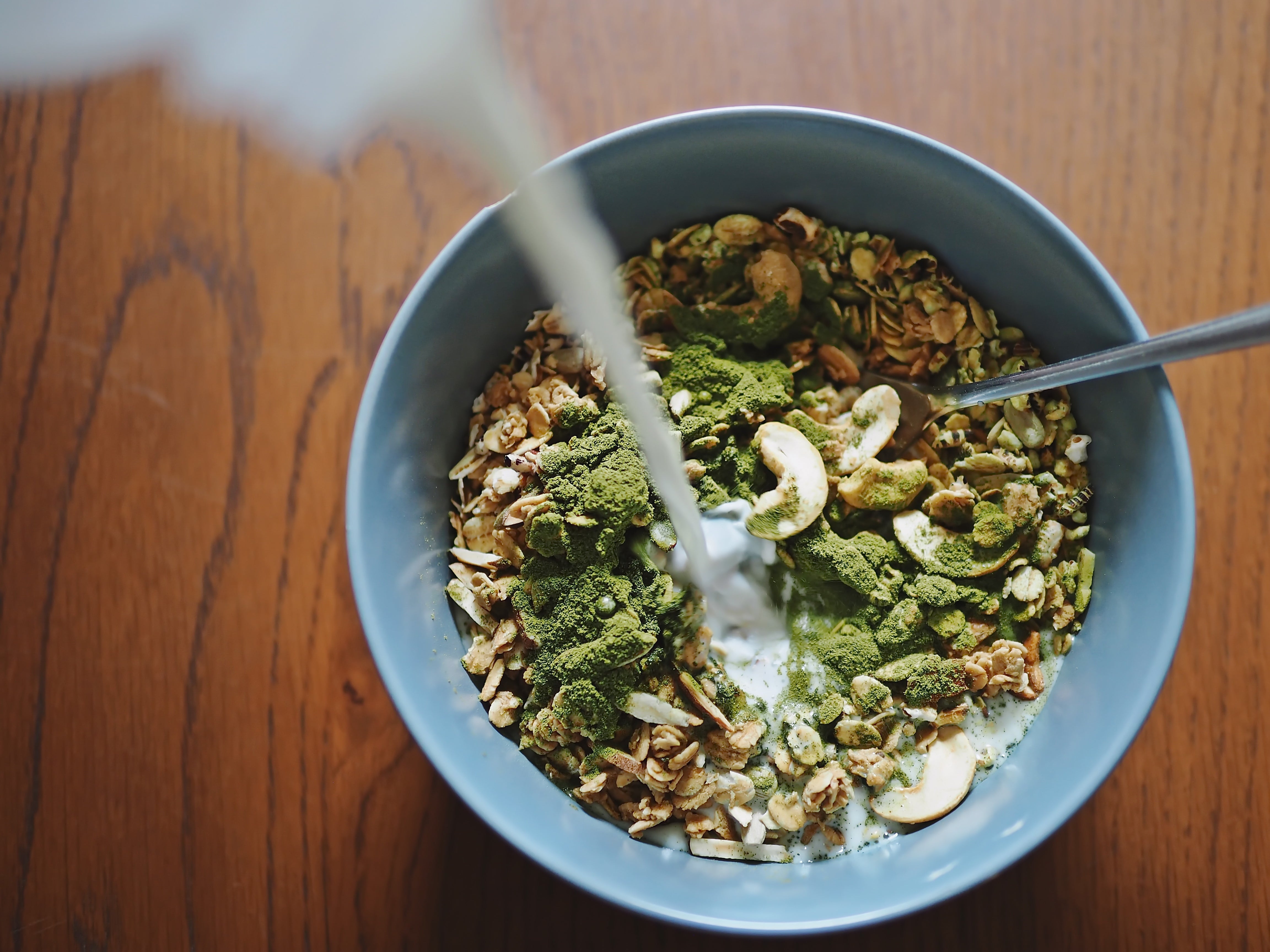 High-Efficiency Fat-Burning Breakfast Recipes - Overnight Oats with Green Tea and Protein Powder