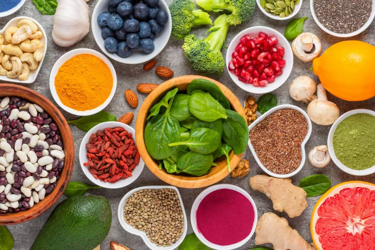 How Antioxidants Slow Aging: A Nutrition Guide